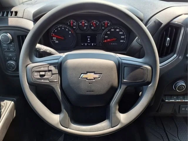 New 2026 Summit White Chevrolet WT image 17