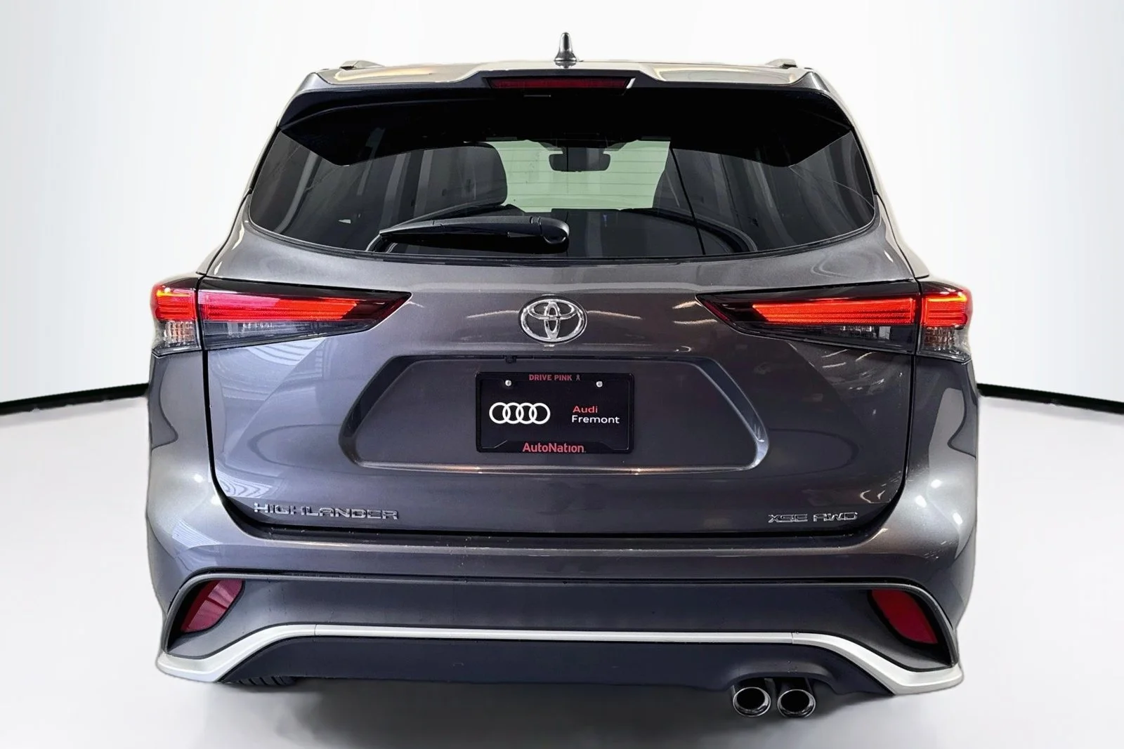 Used 2025 Gray Toyota XSE image 6