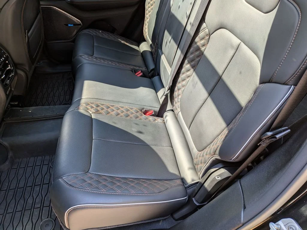 Used 2023 Black Jeep Summit Reserve image 33