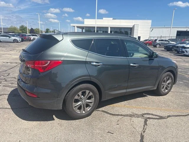 Used 2014 Green Hyundai Base image 2