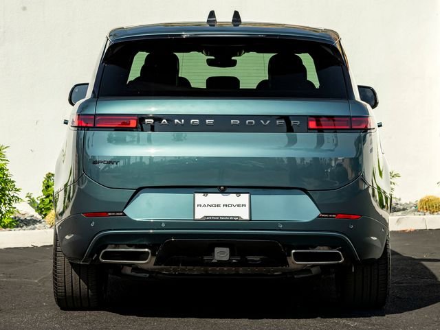 Certified Used 2024 Giola Green Metallic Land Rover Dynamic SE image 8