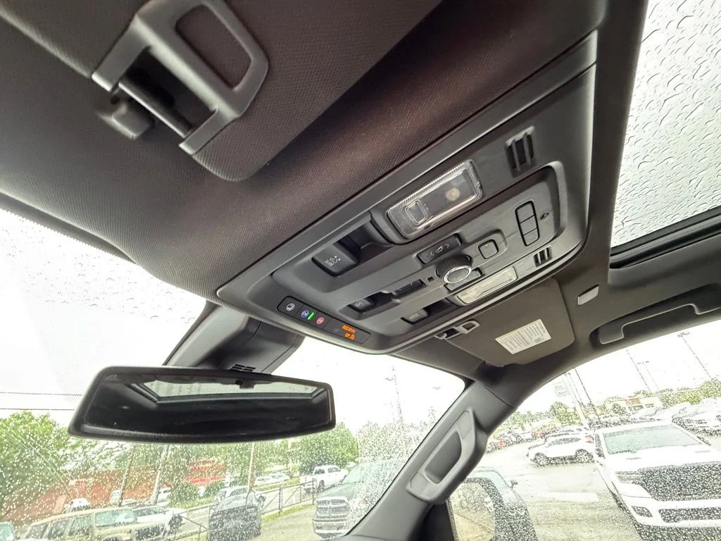 Used 2022 Black Chevrolet LT image 23