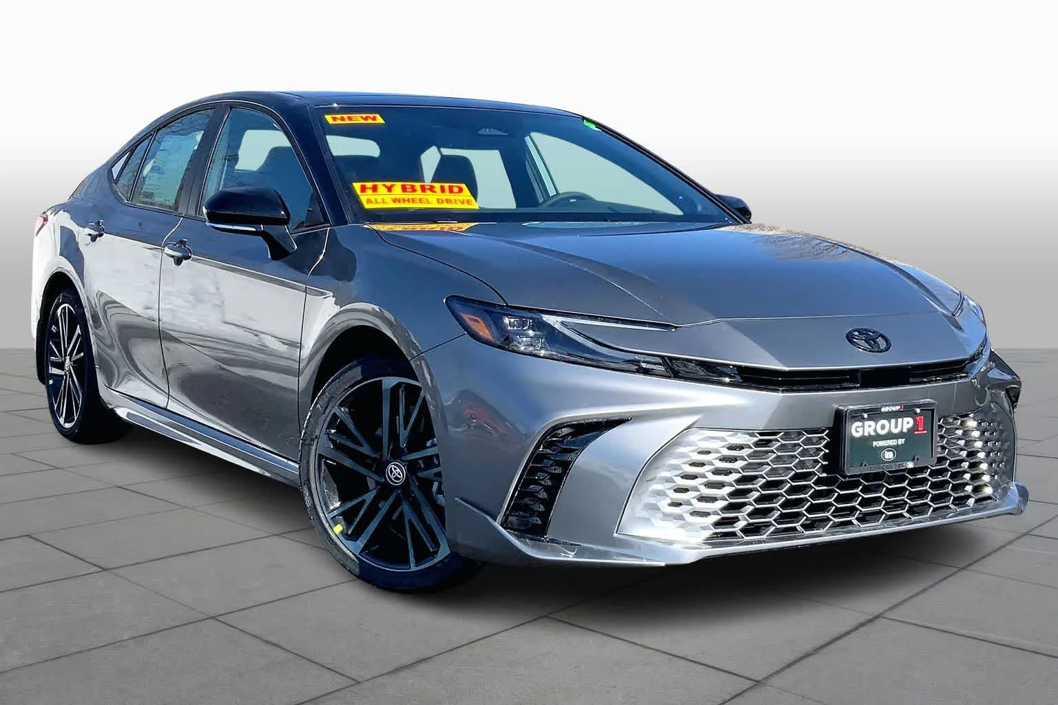 New 2026 Heavy Metal with Midnight Black Metallic roof Toyota XSE image 2