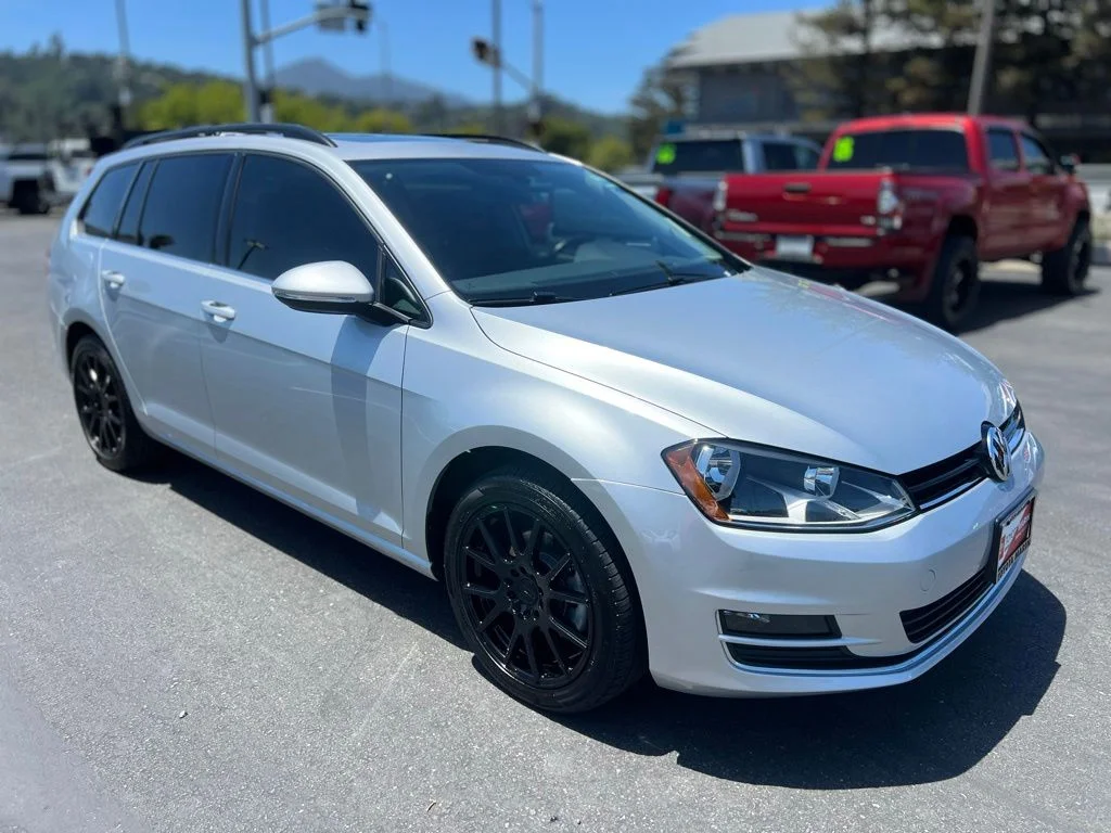 Used 2017 White Volkswagen S image 2