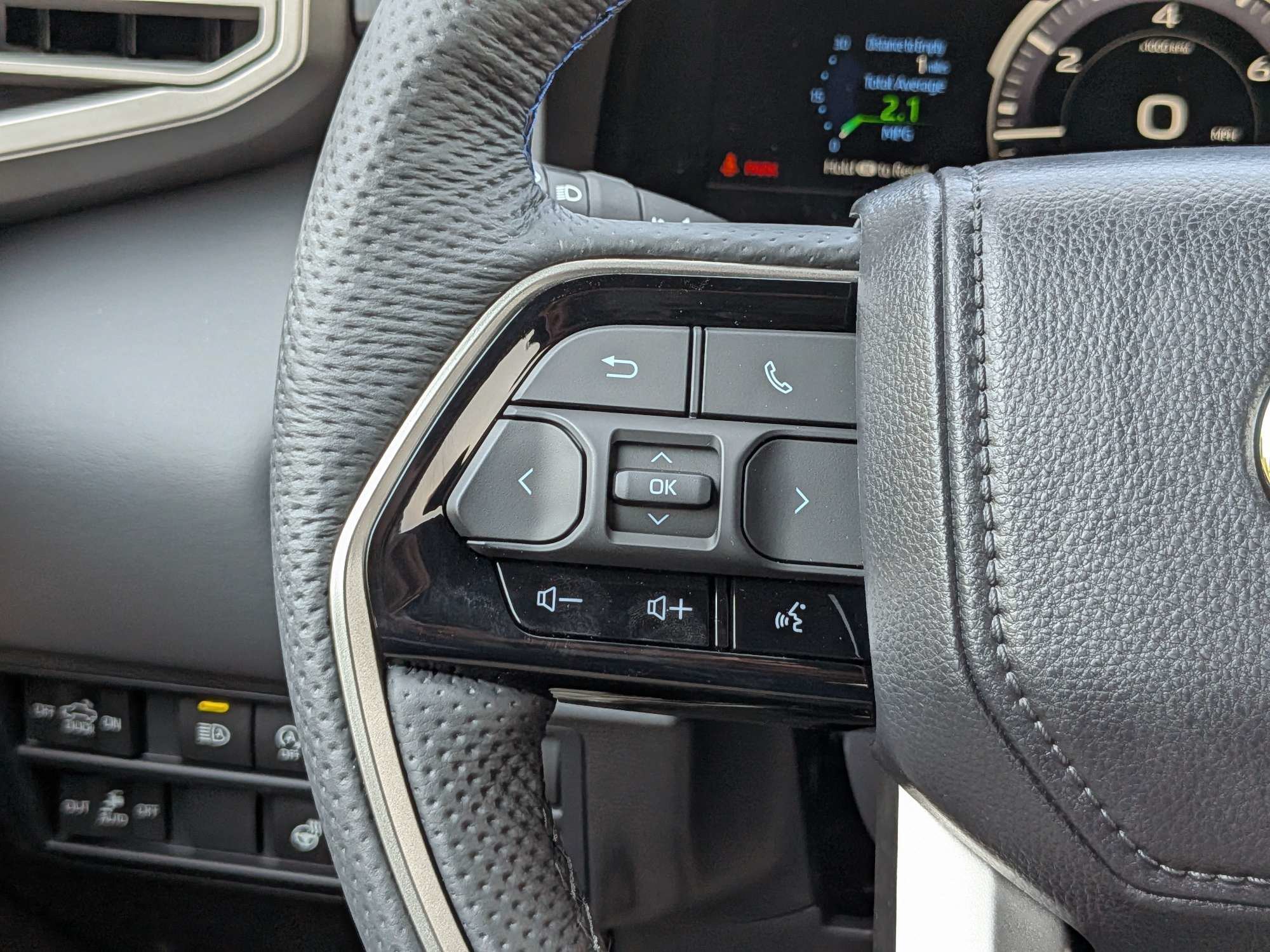2026 Toyota Tundra Platinum - Photo 25