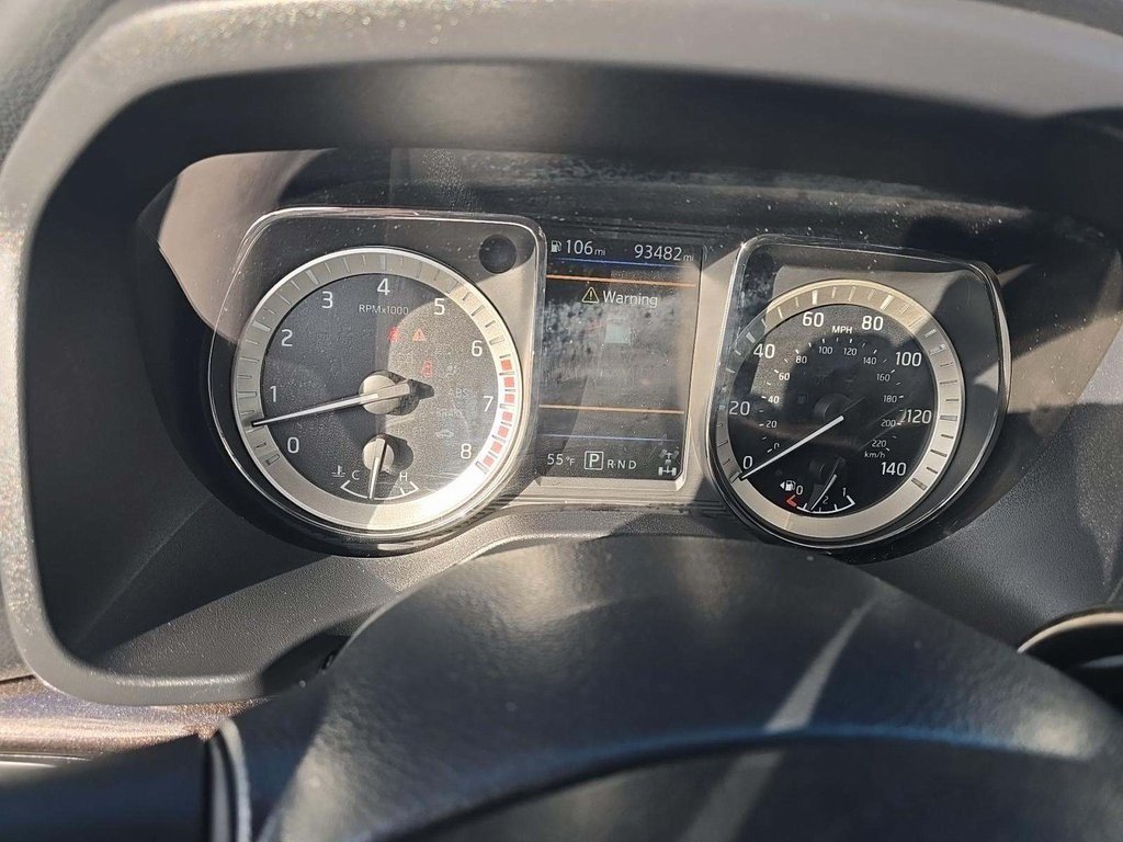 2019 Nissan Titan SV photo 3