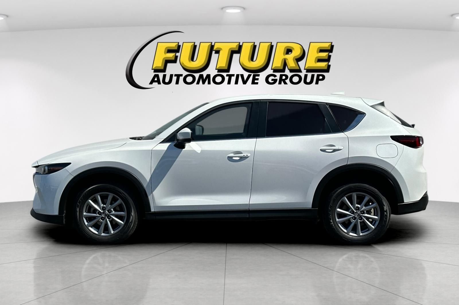 Used 2022 White Mazda 2.5 S Preferred Package AWD image 7