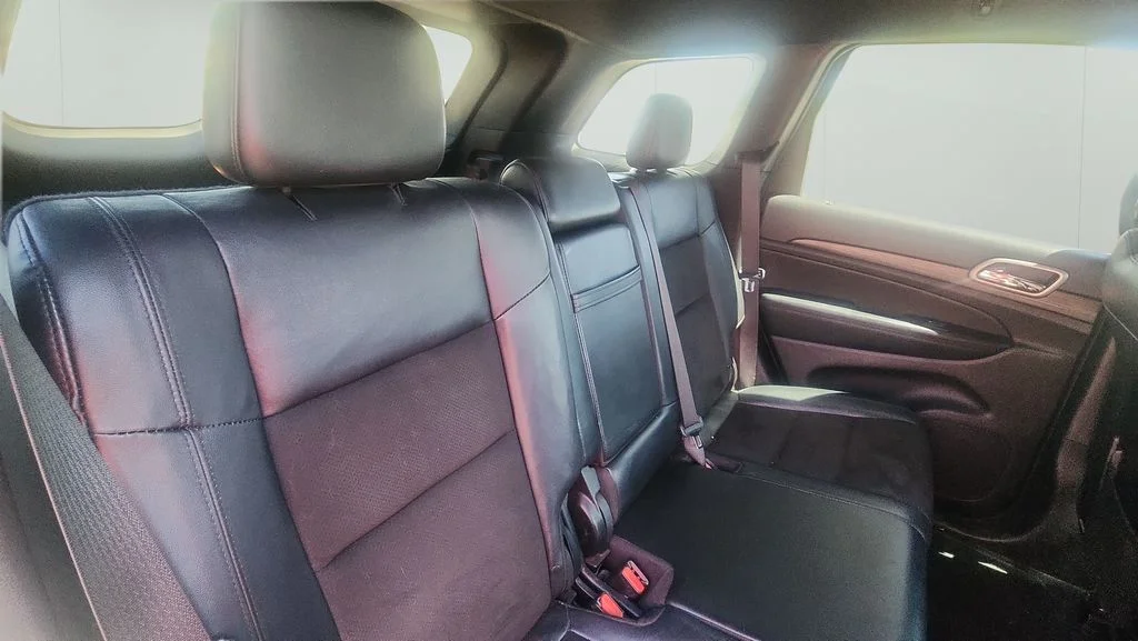 Used 2021 Silver Jeep Laredo X image 10