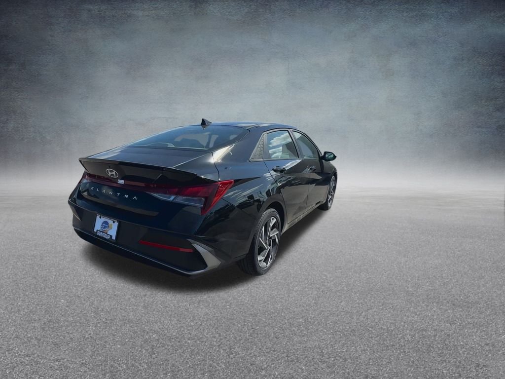 2025 Hyundai Elantra SEL - Photo 23