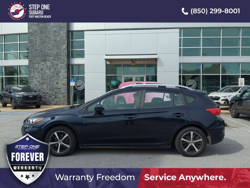 Used 2019 Blue Subaru 2.0i Premium image 4