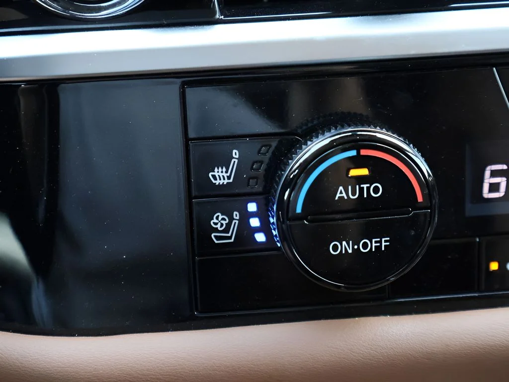 Used 2024 Beige Nissan Platinum image 50