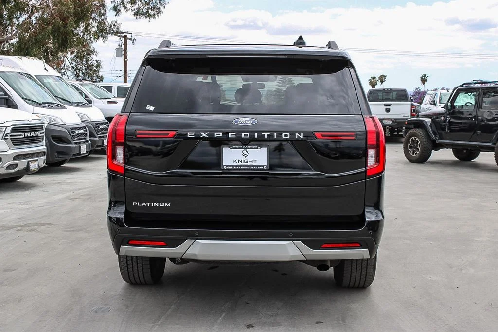 Used 2025 Black Ford Platinum image 8
