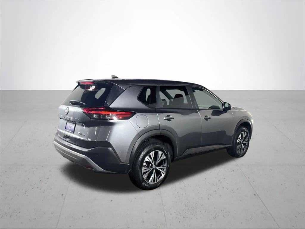 Used 2023 Gray Nissan SV image 6