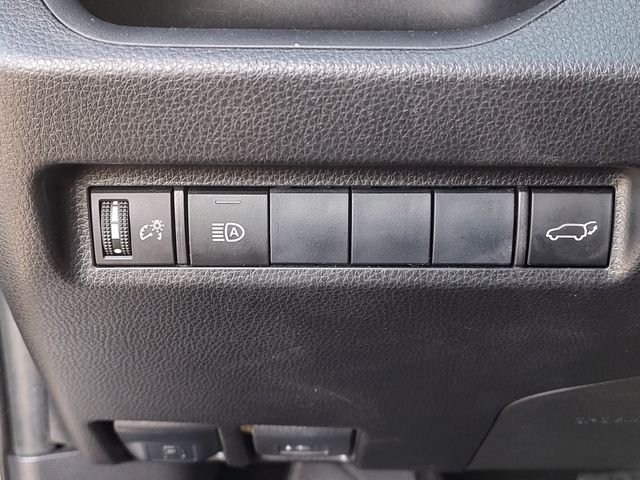 Used 2019 Gray Toyota XLE Premium image 24