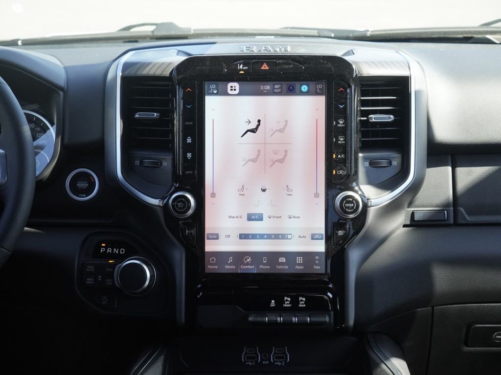 New 2026 Bright White Clear-Coat Exterior Paint RAM Big Horn/Lone Star image 25