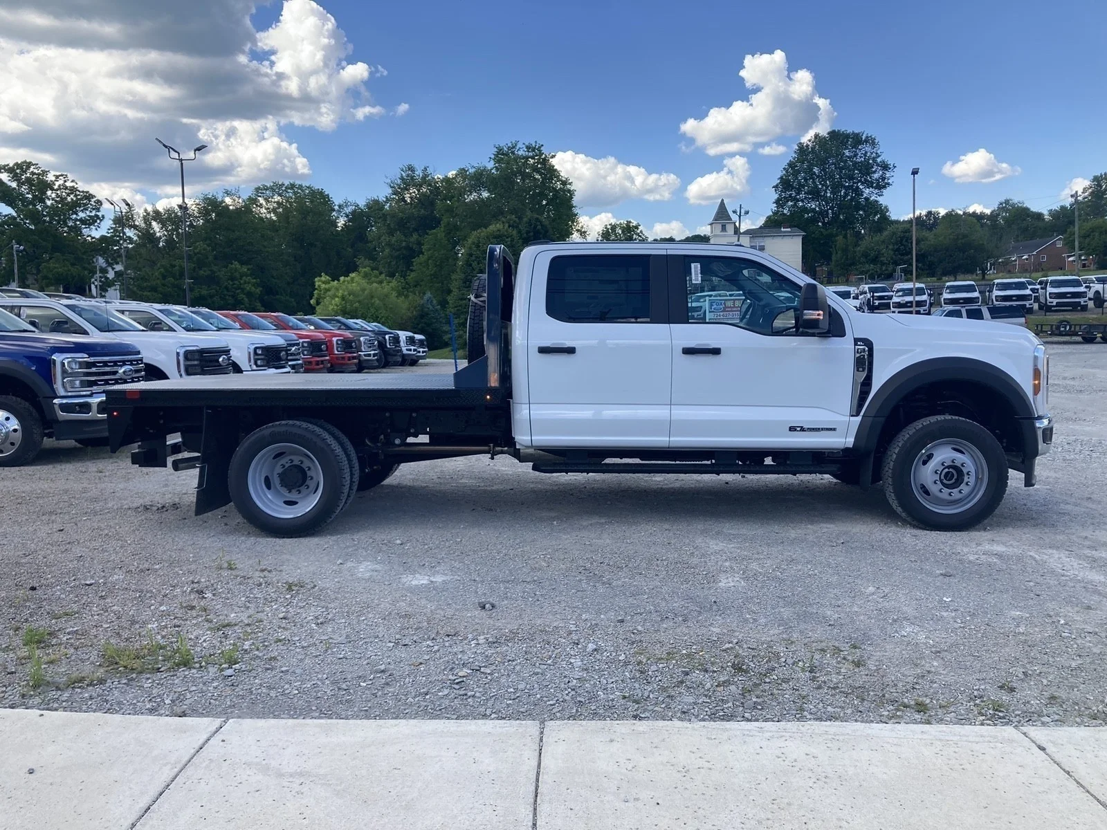 New 2026 Oxford White Ford F-450® XL image 8