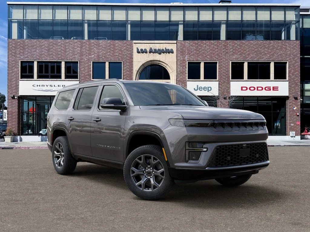 New 2026 Baltic-Gray Metallic Clear-Coat Exterior Paint Jeep Limited Altitude image 5