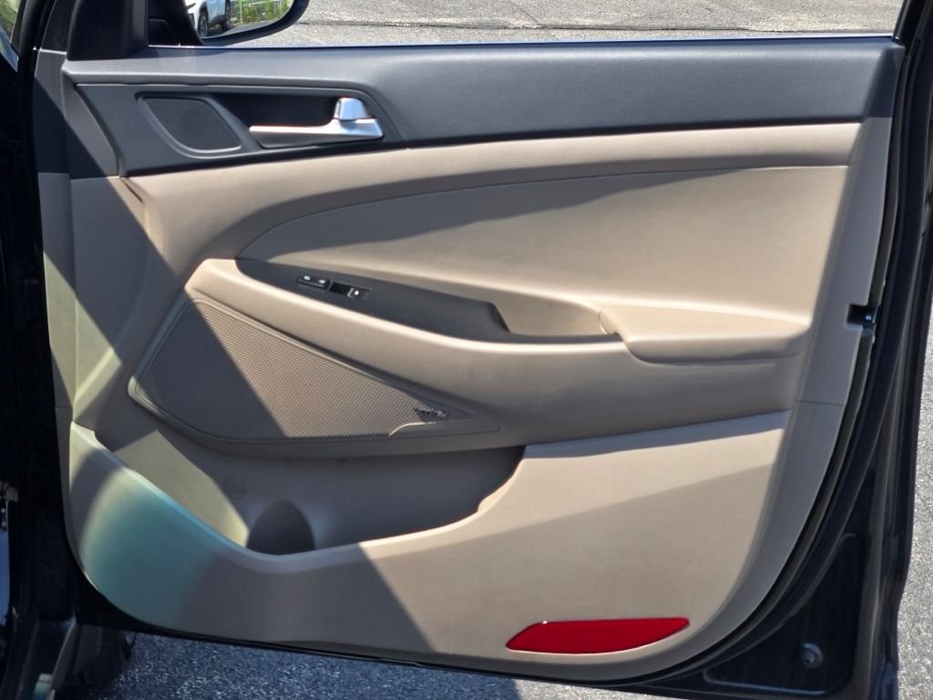 Used 2021 Black Noir Pearl Hyundai Ultimate image 5