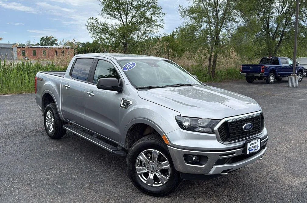 Used 2022 Iconic Silver Ford XLT image 20