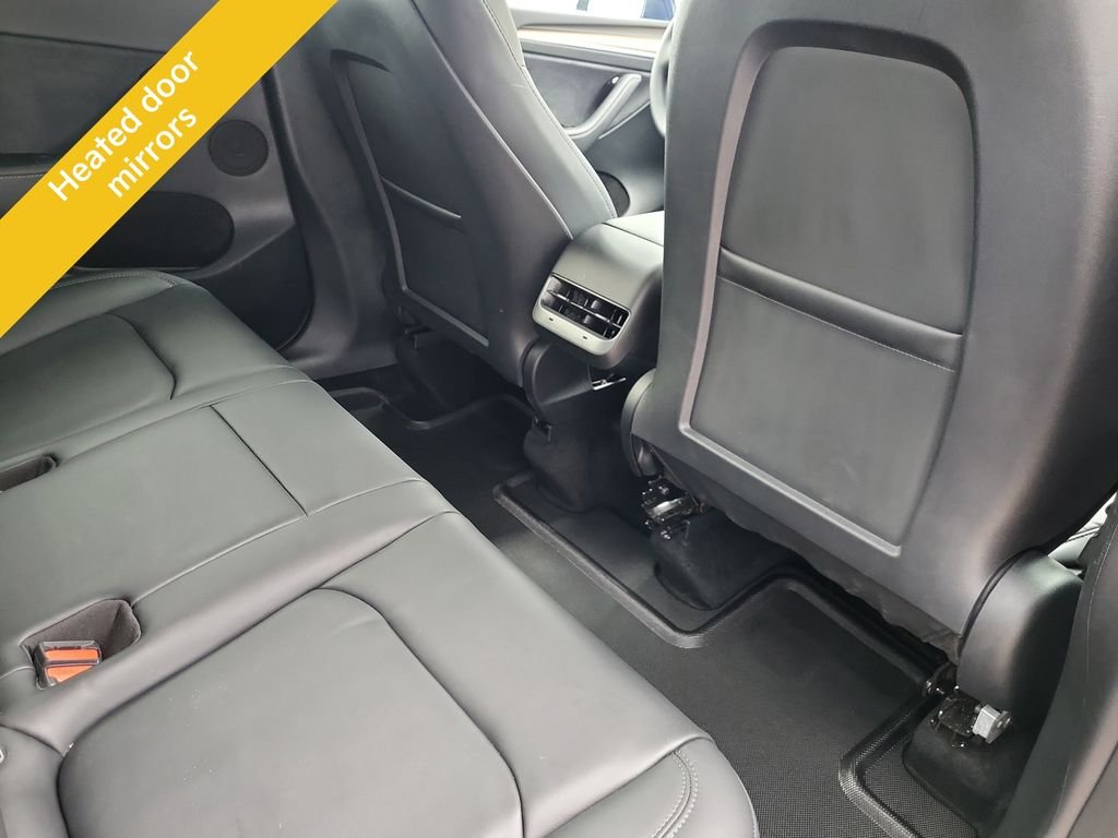 Used 2023  Tesla Performance image 18