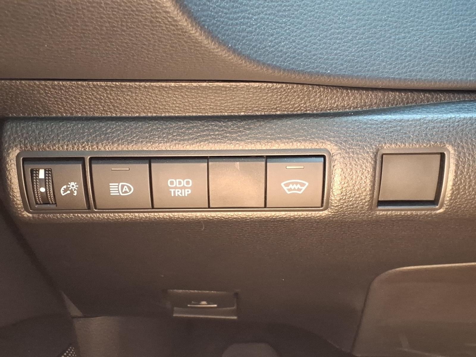 2025 Toyota GR Corolla Core - Photo 18