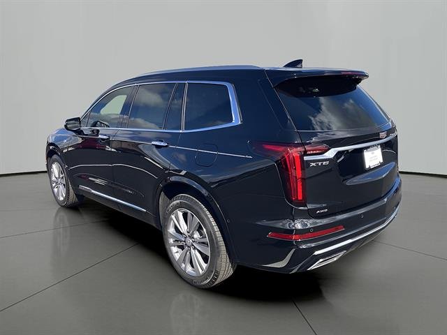 2024 Cadillac XT6 Premium Luxury, photo 2 of 12