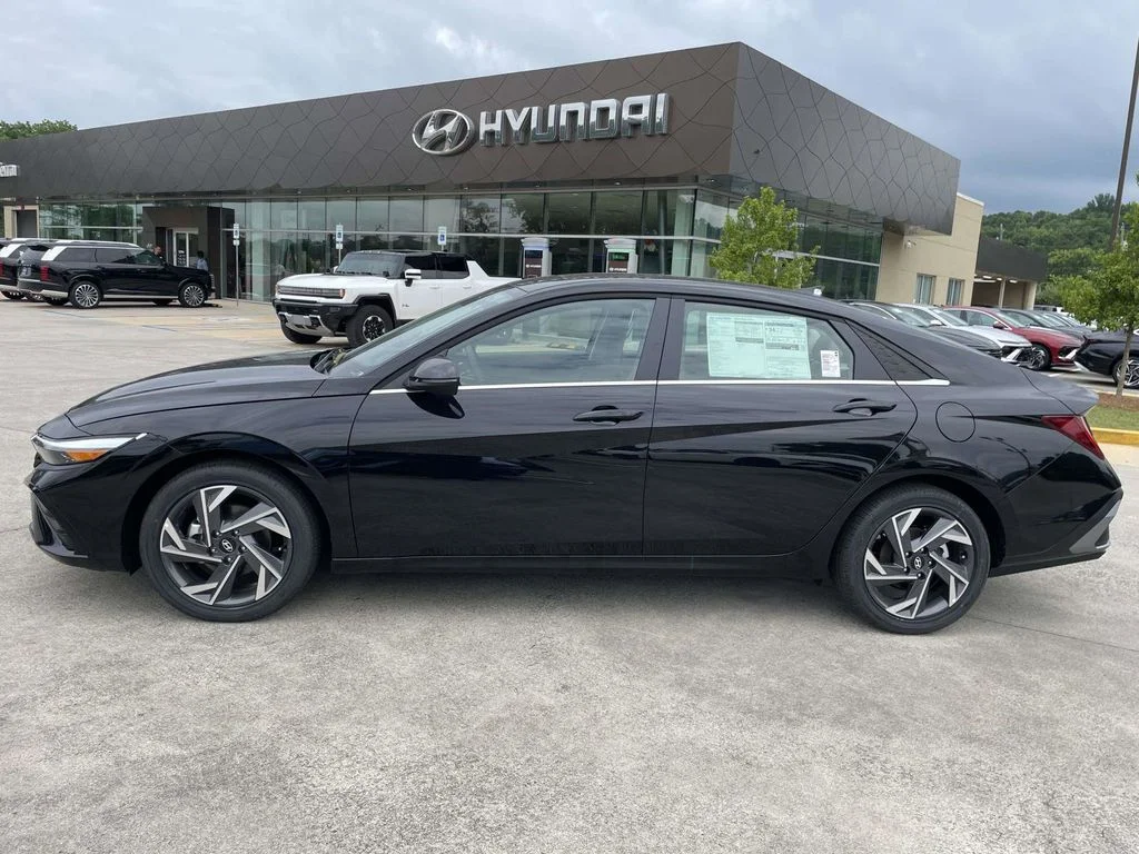 New 2026 Black Hyundai Limited image 6
