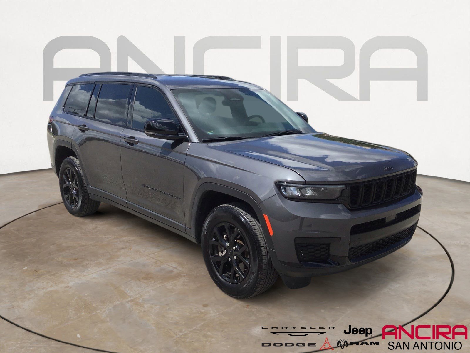 2025 Jeep Grand Cherokee L Altitude's photo