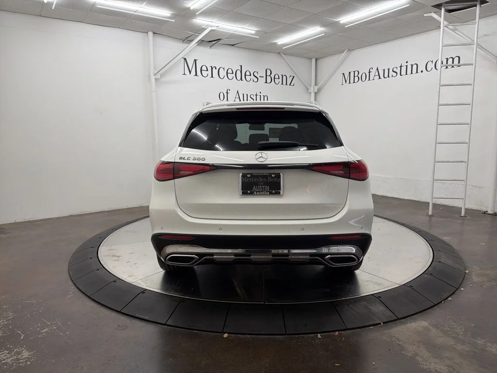 Used 2026 White Mercedes-Benz GLC 300 image 6