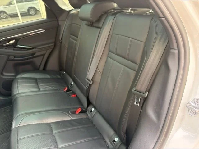 Certified Used 2021 Fuji White Land Rover Dynamic image 10