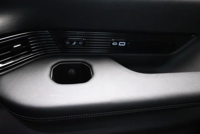 Used 2022 Black Jeep Series II image 28