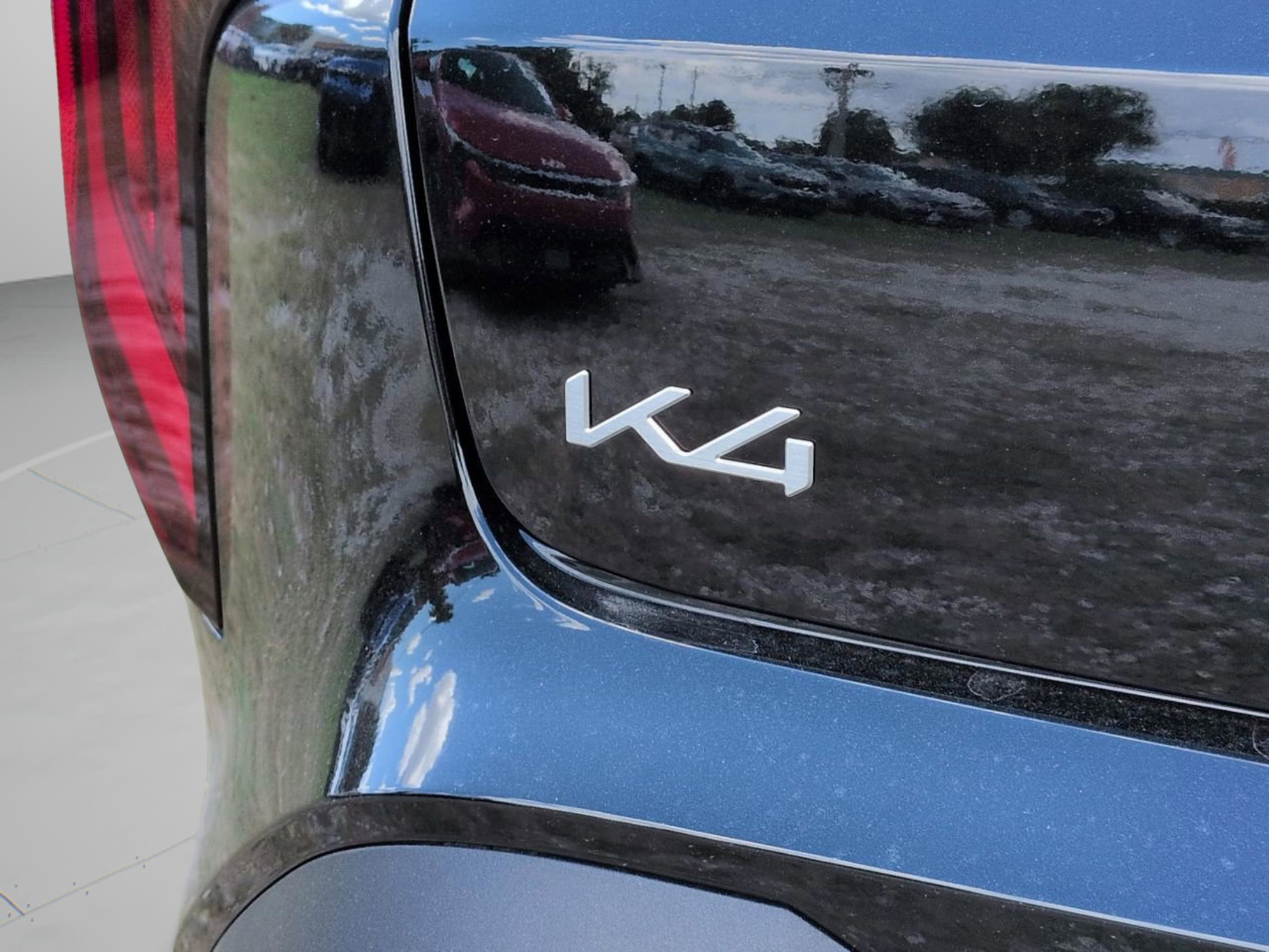 New 2026 Aurora Black Pearl Kia EX image 30