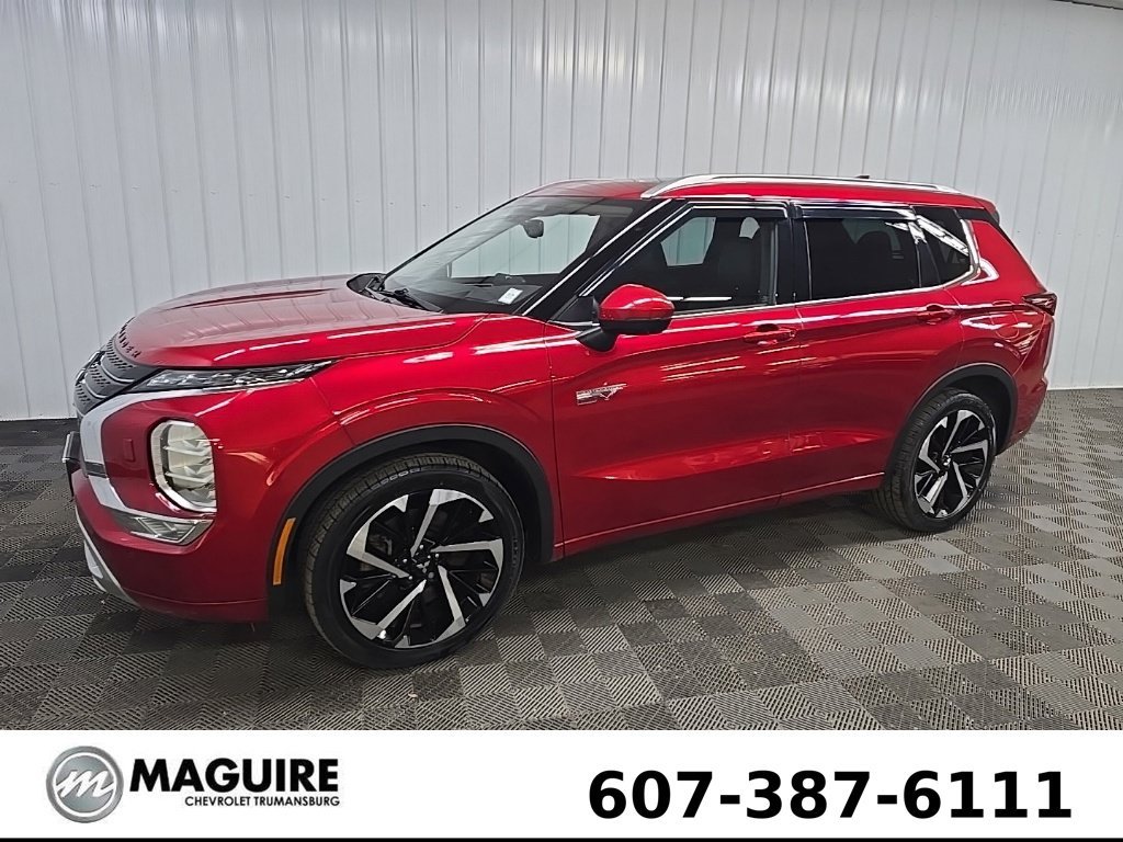 Used 2023 Red Mitsubishi SEL image 6