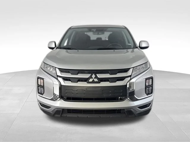 Used 2024 Black Mitsubishi 2.0 ES image 2