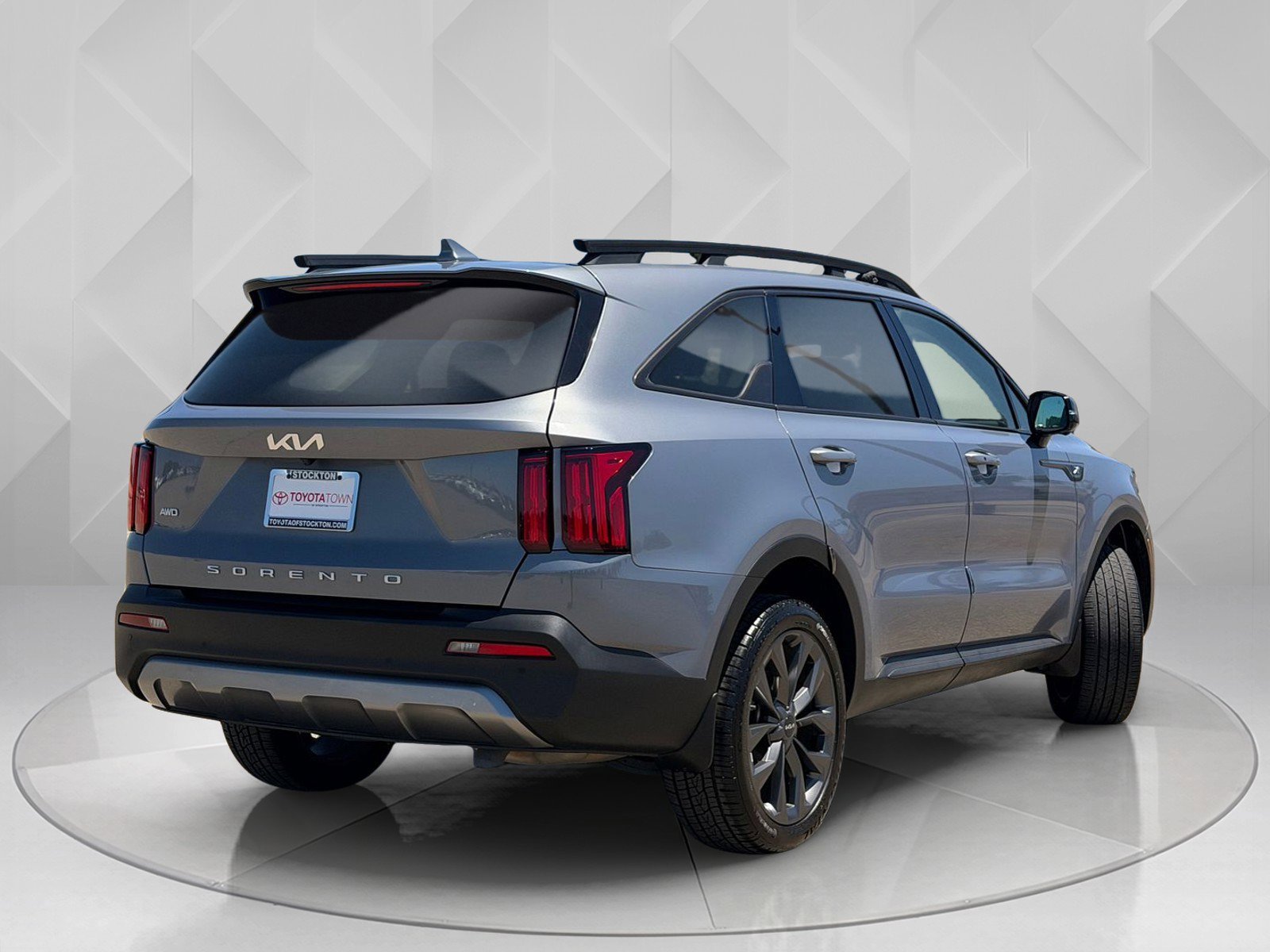 Used 2022 Everlasting Silver Kia X-Line SX Prestige image 8