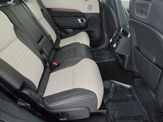 Used 2025 Black Land Rover Dynamic SE image 17