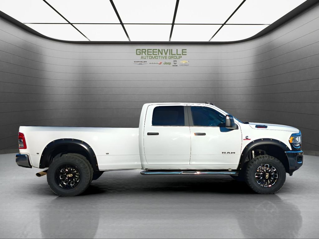 Used 2024 Bright White Clearcoat Ram Big Horn 6.7L Cummins 4X4 DRW Crew Cab image 10