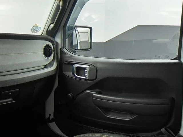 Used 2024 White Jeep Sport image 40