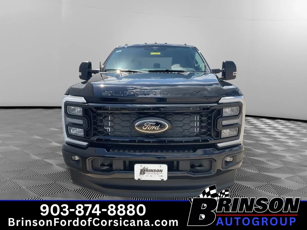 New 2026 Agate Black Metallic Ford XLT image 2