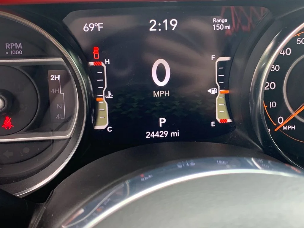 Used 2023  Jeep Rubicon image 30