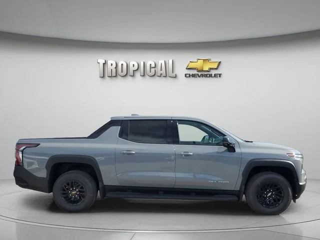 New 2026 Slate Gray Metallic Chevrolet LT - Extended Range image 7