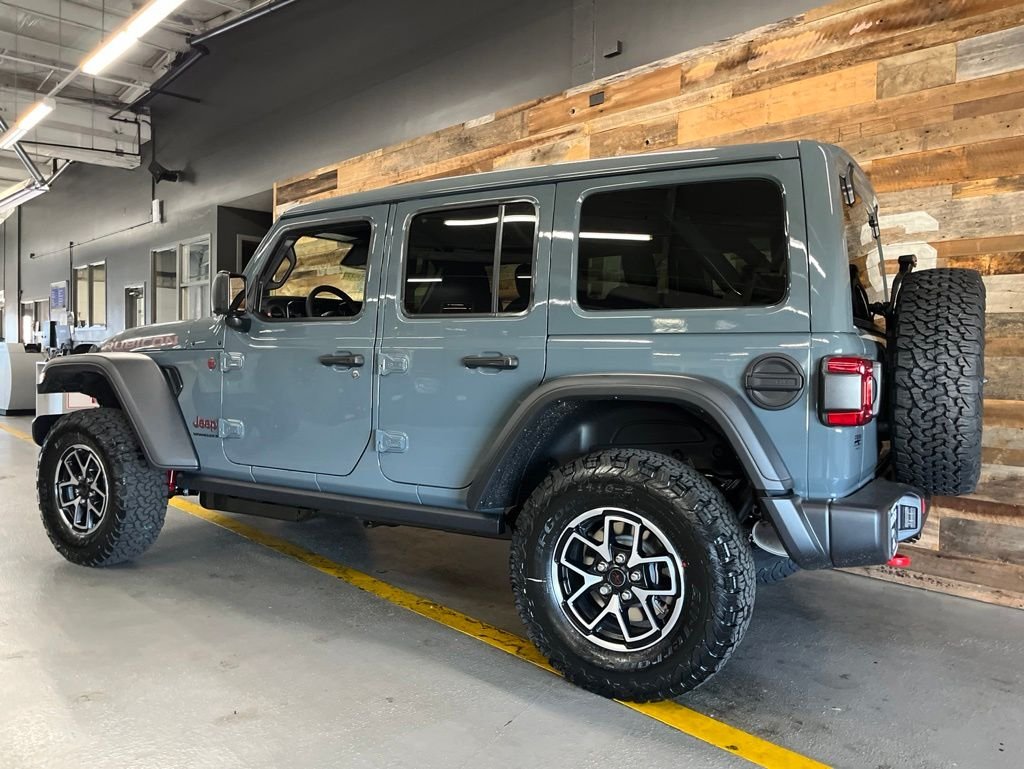 New 2026 Anvil Clear-Coat Exterior Paint Jeep Rubicon image 23