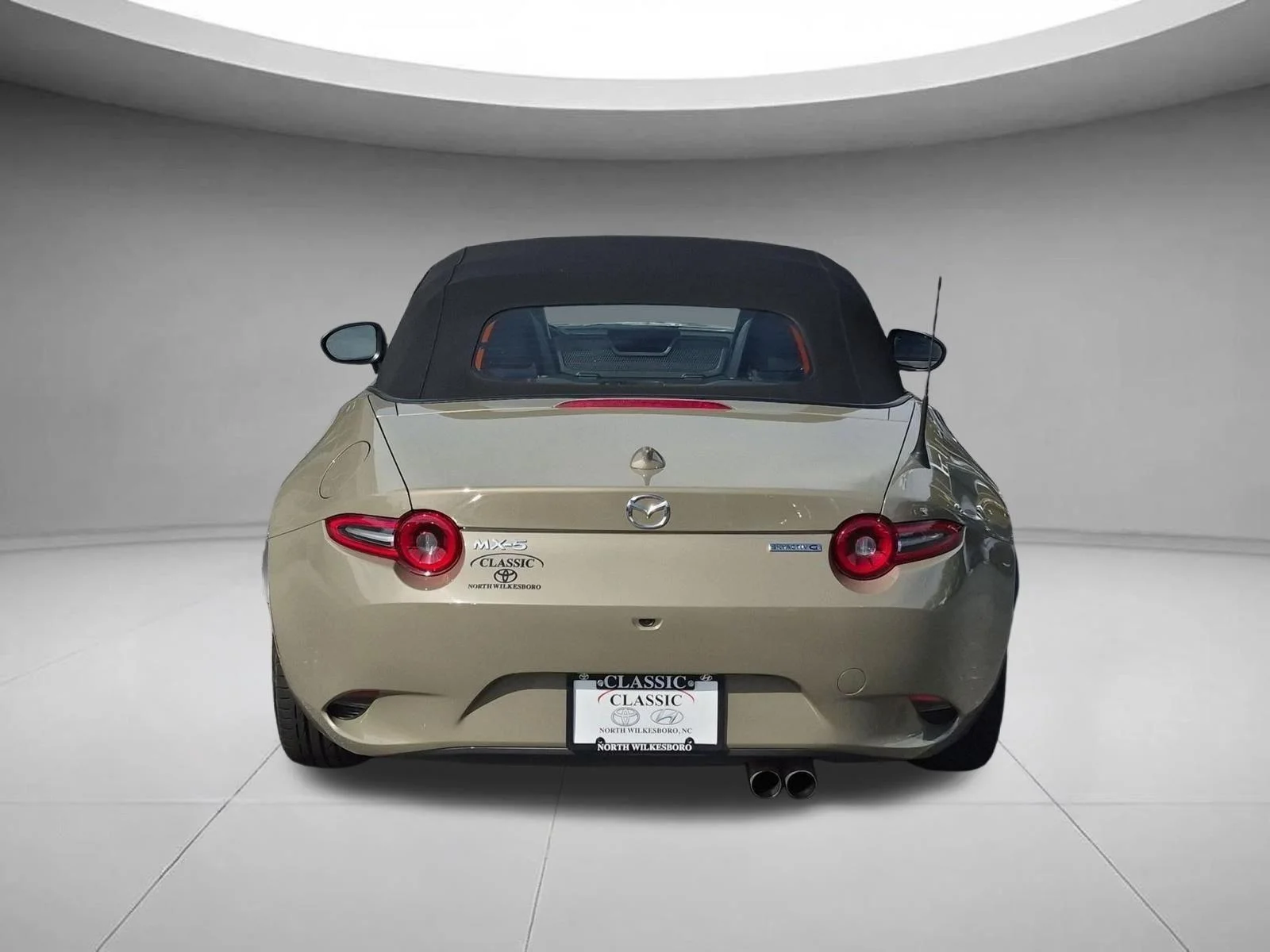 Used 2024  MAZDA GRNDTR image 4