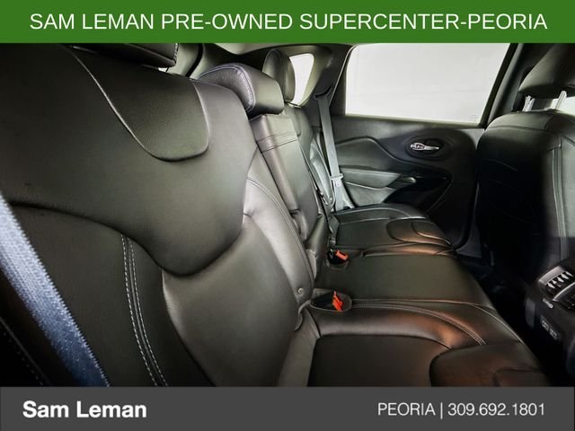 Used 2021 Blue Jeep Latitude Plus image 25