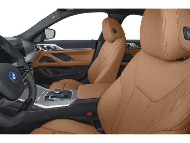 New 2026 Alpine White BMW xDrive40 image 4