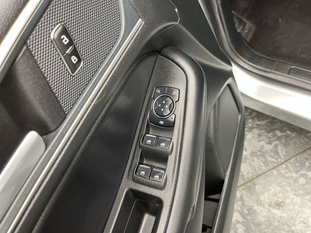Used 2023 Iconic Silver Ford SEL image 8