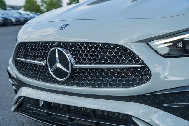 Used 2025 MANUFAKTUR Alpine Gray Mercedes-Benz CLE 450 image 12