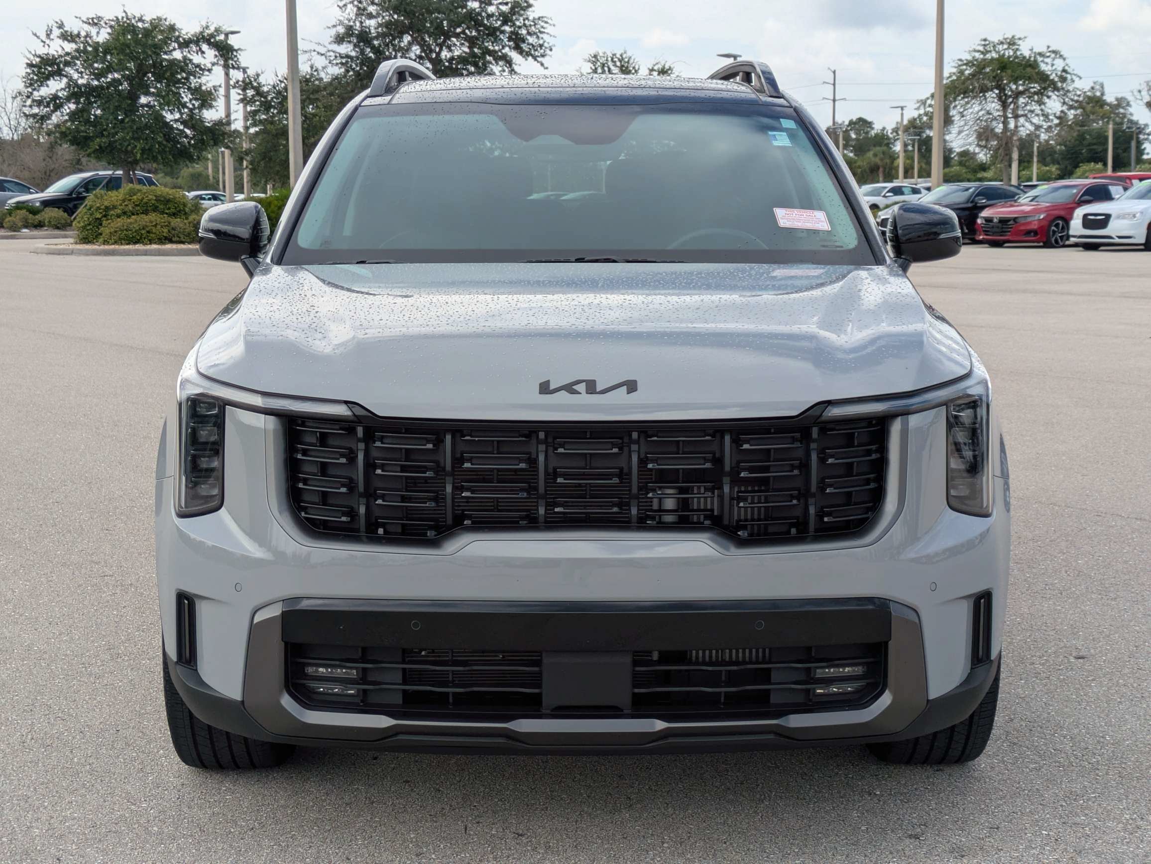 Certified Used 2025 Wolf Gray Kia X-Line EX image 3
