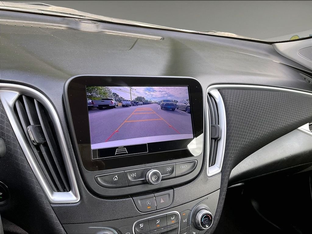 Used 2024 White Chevrolet LT image 16