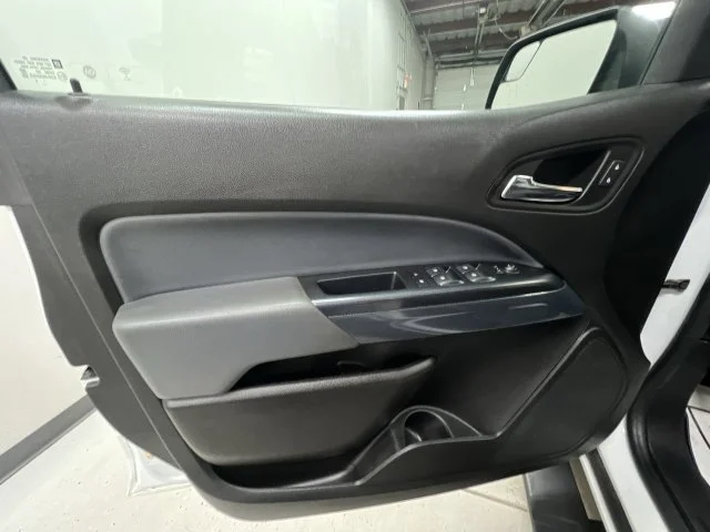 Certified Used 2021 SUMMIT WHITE Chevrolet 4WD Z71 image 20
